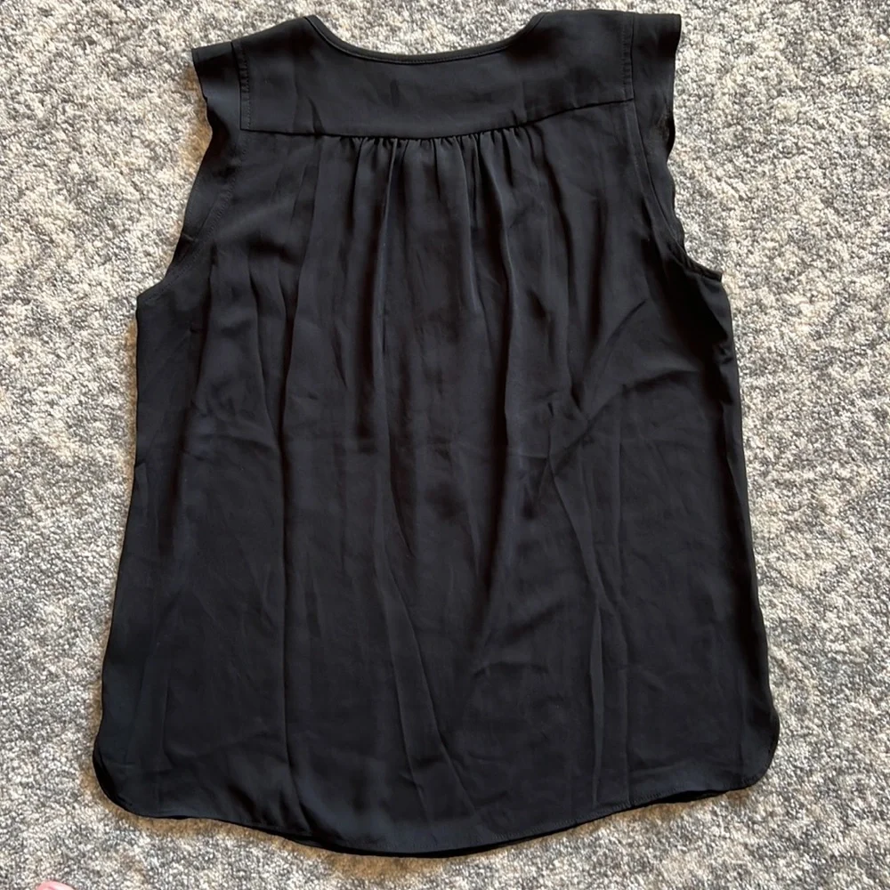 LOFT Petite Ruffle Sleeve Shell - Picture 5 of 7